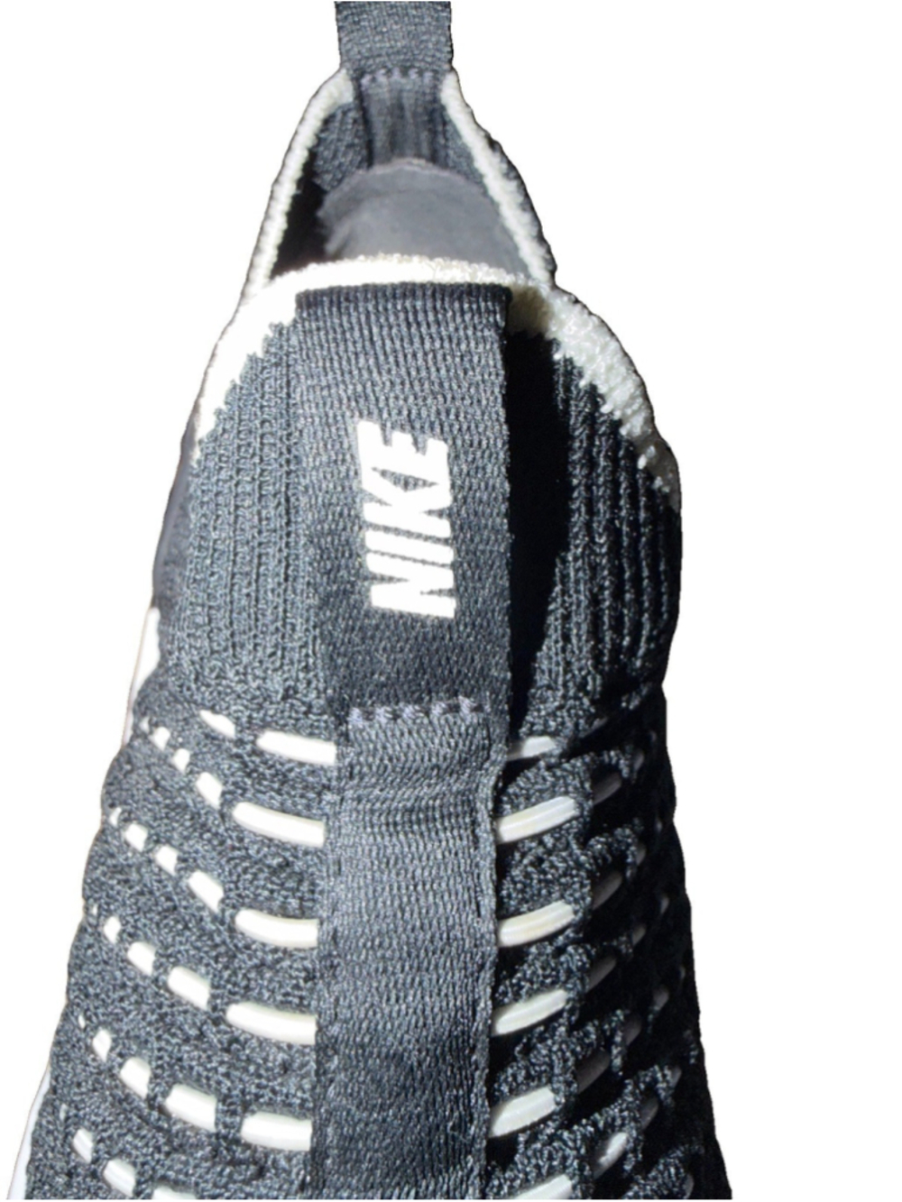 Nike React Phantom Run Flyknit 2 Black White Size 5 US - Picture 7 of 12